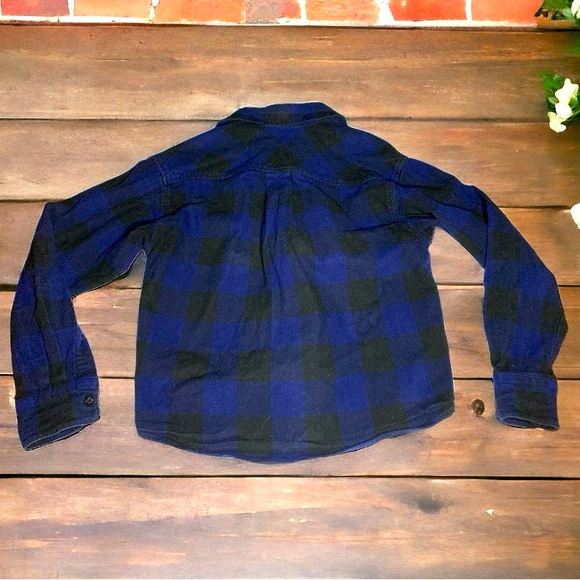 WILD FABLE Women’s cropped long sleeve plaid flannel- XSmall Oversized - Picture 6 of 7
